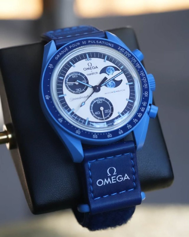 Omega x Swatch Super Blue Moon MoonSwatch - Mission to the Moon