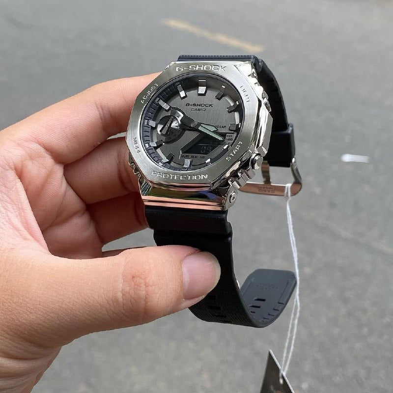 G-Shock GM2100 with black metal body