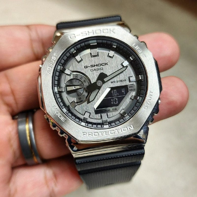 G-Shock GM2100 with black metal body